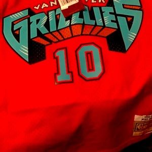Rare 1998/1999 Vancouver Grizzlies Throwback Jersey